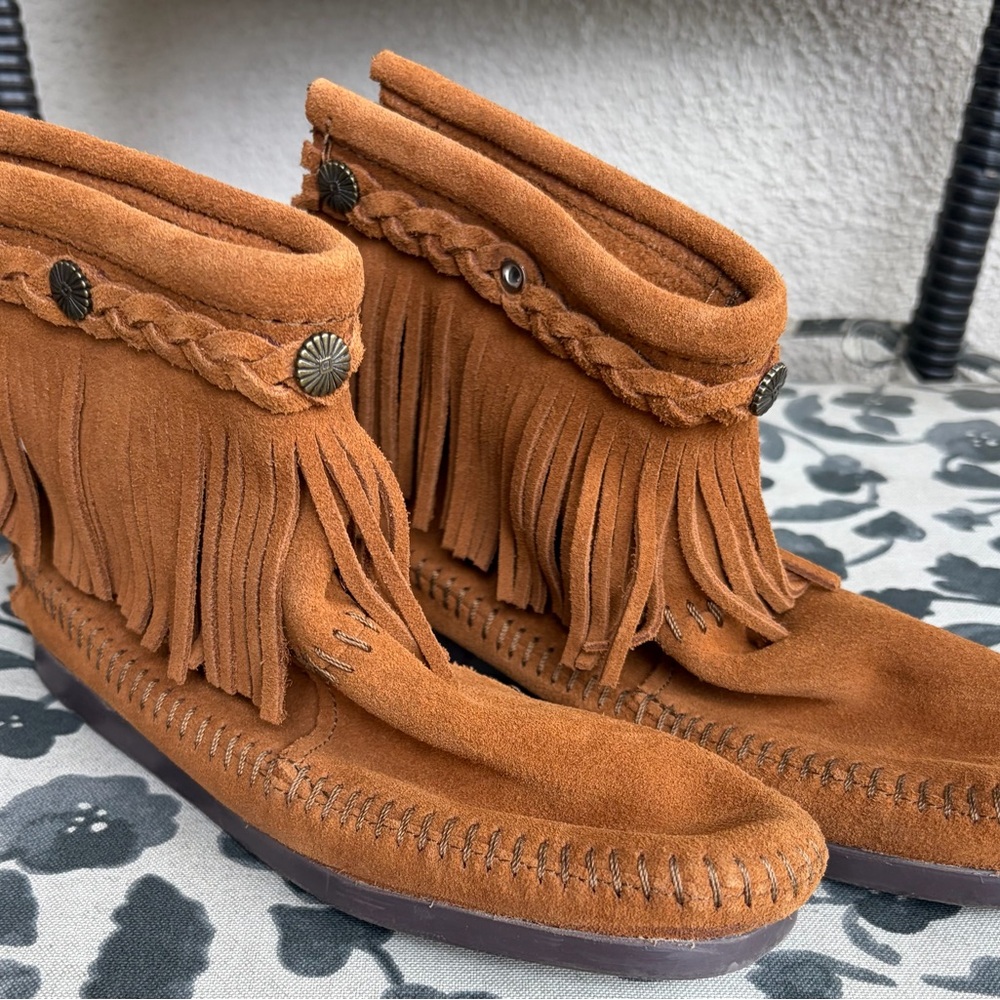 Minnetonka Brown Suede Fringe Bootie Moccasins - Picture 9 of 17